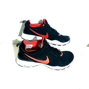 Nike In Season  TR2 9.5